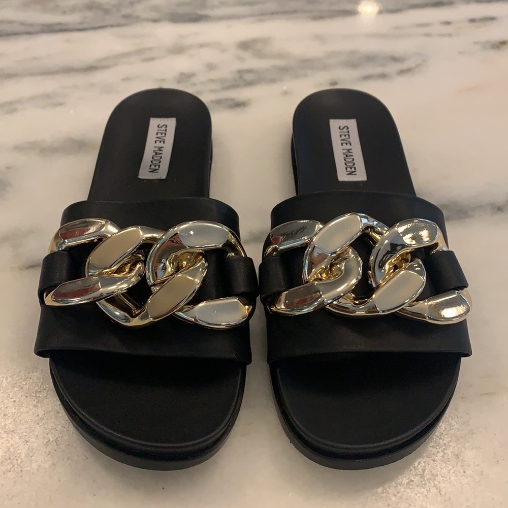 Steve Madden slides
